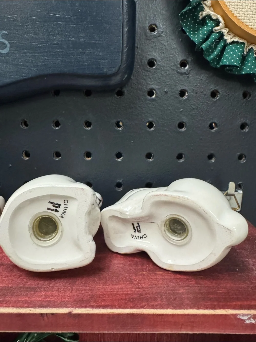 Pier 1 White Bunny Rabbit Ceramic Salt & Pepper Shaker Set Cottagecore Farmhouse
